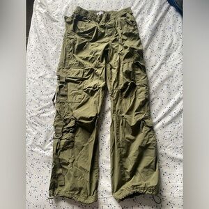 Garage women’s army green parachute pants. Only worn a few times!